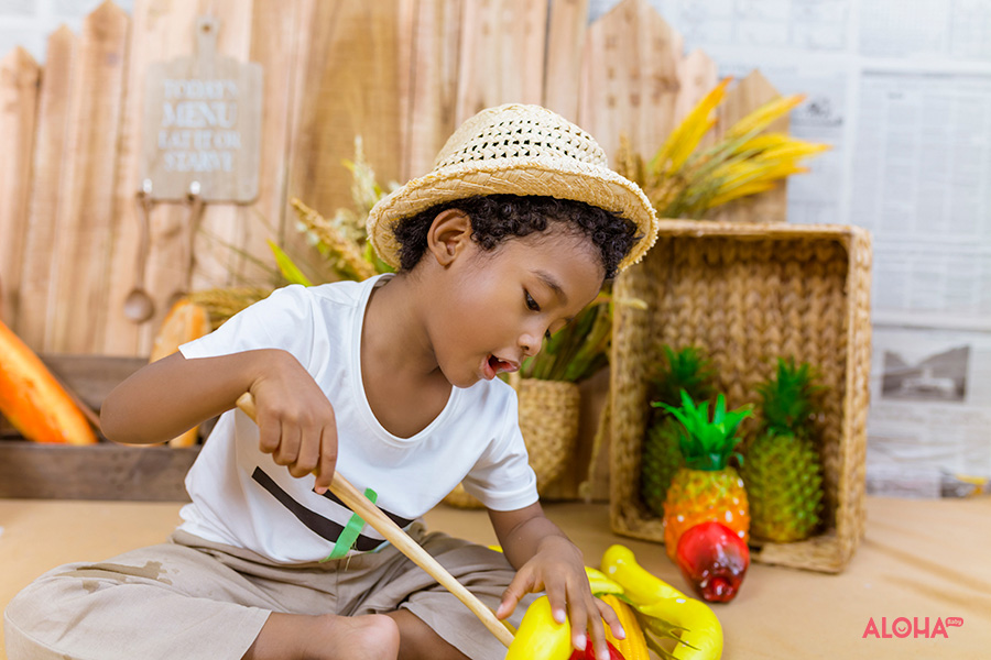 album ảnh gia đình cậu bé da đen